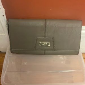 Chic Clutch